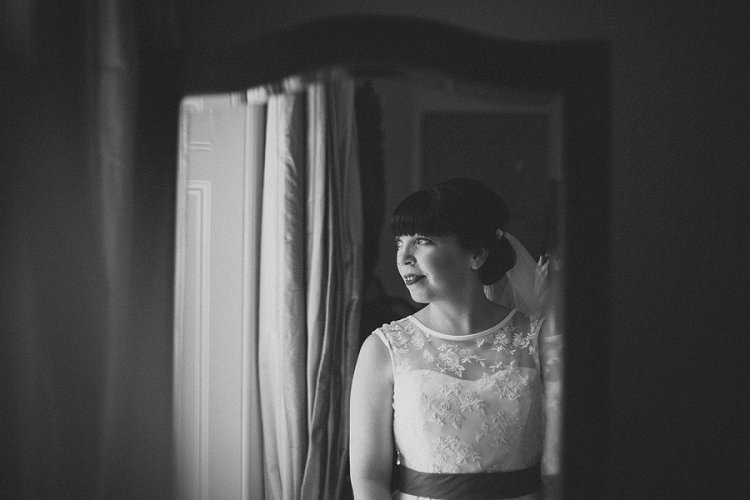 Quirky Alternative Lochside Wedding http://www.maureendupreez.com/