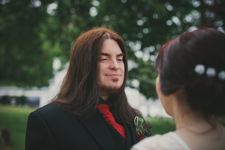 Quirky Alternative Lochside Wedding http://www.maureendupreez.com/