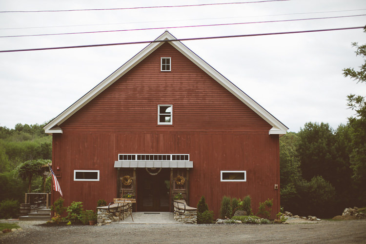 Romantic Rustic Pastel Vineyard Wedding Massachusetts http://www.wonder-bliss.com/