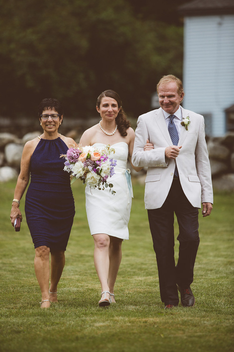 Romantic Rustic Pastel Vineyard Wedding Massachusetts http://www.wonder-bliss.com/