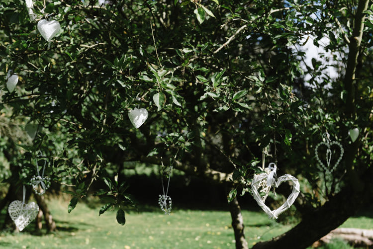 Vintage Country Fete Farm Wedding http://carolinehancox.co.uk/