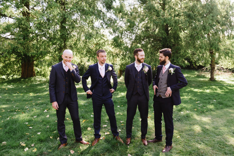 Vintage Country Fete Farm Wedding http://carolinehancox.co.uk/