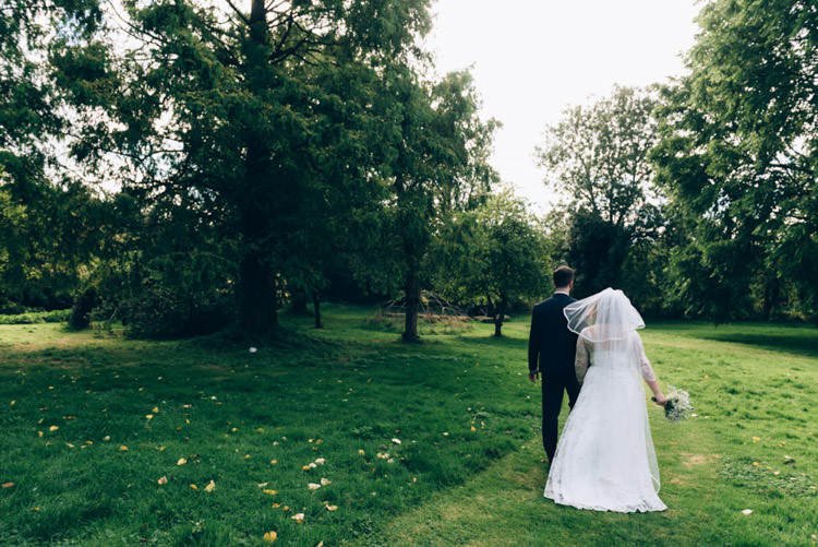 Vintage Country Fete Farm Wedding http://carolinehancox.co.uk/