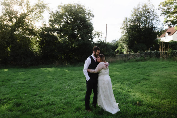 Vintage Country Fete Farm Wedding http://carolinehancox.co.uk/