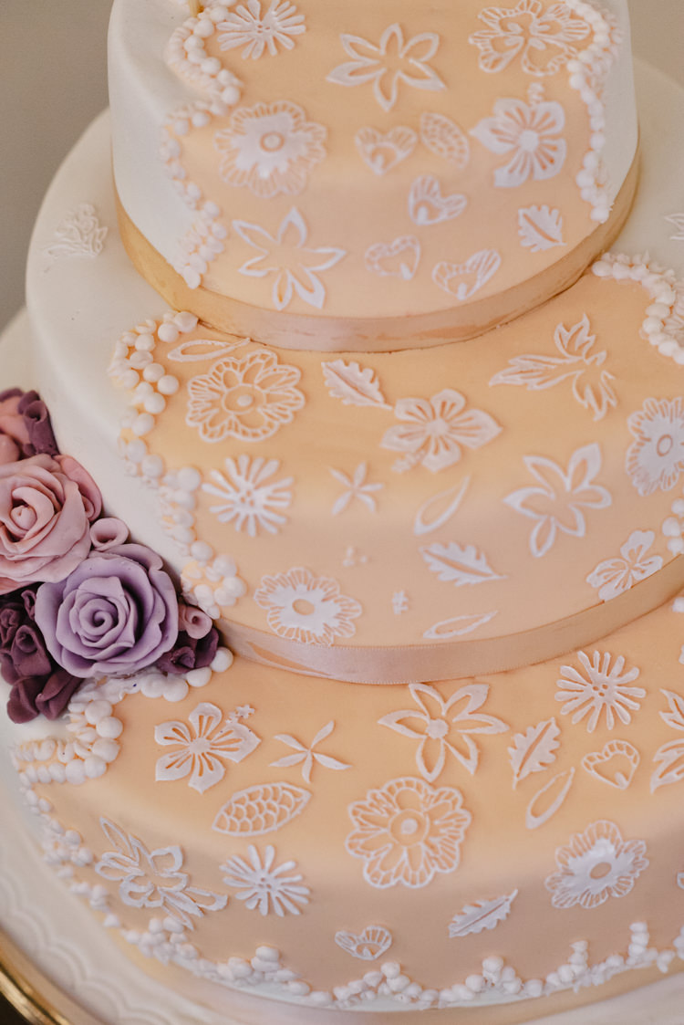 Lace Flowers Cake Vintage Country Fete Farm Wedding http://carolinehancox.co.uk/