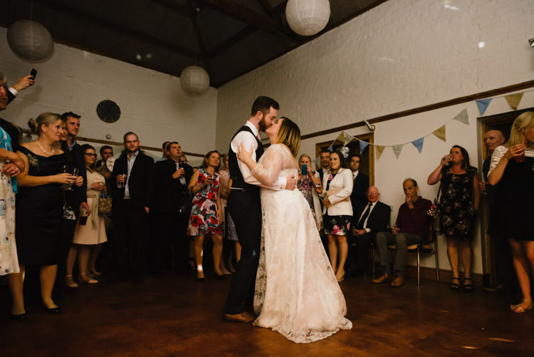 Vintage Country Fete Farm Wedding http://carolinehancox.co.uk/