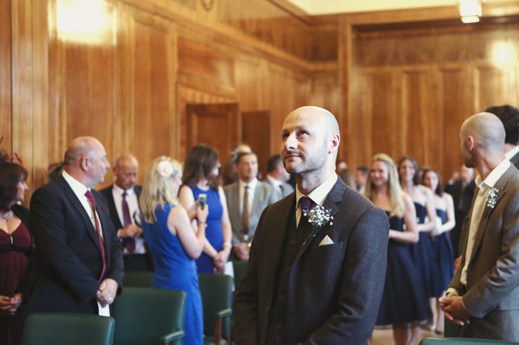 East London Party Pub Wedding http://www.haywoodjonesphotography.co.uk/
