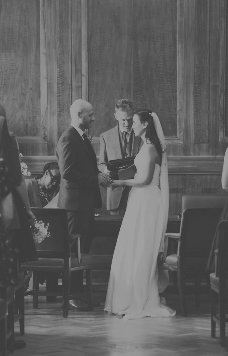 East London Party Pub Wedding http://www.haywoodjonesphotography.co.uk/