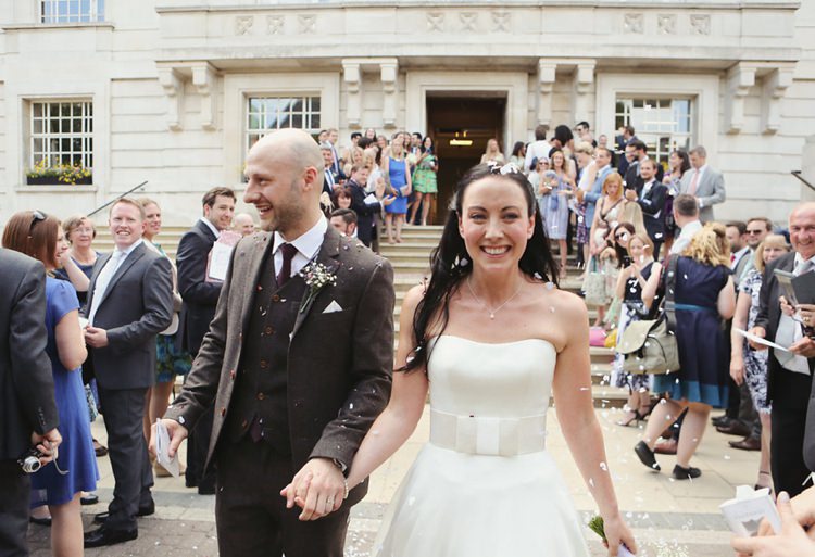 East London Party Pub Wedding http://www.haywoodjonesphotography.co.uk/