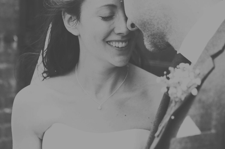 East London Party Pub Wedding http://www.haywoodjonesphotography.co.uk/