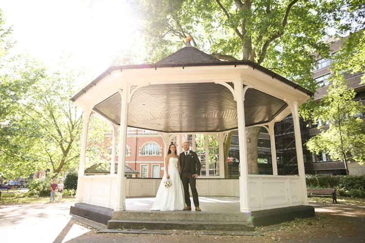 East London Party Pub Wedding http://www.haywoodjonesphotography.co.uk/