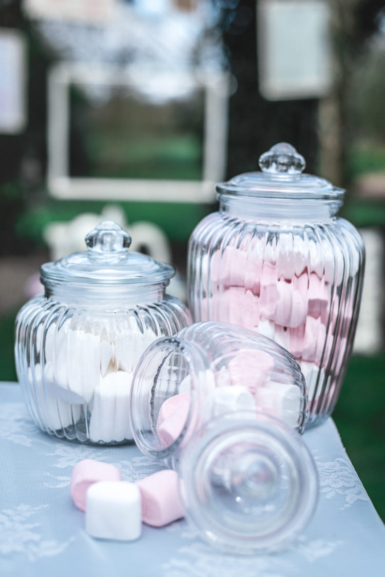 Fun 1950s Pastel Wedding Ideas http://www.bernipalumbo.com/