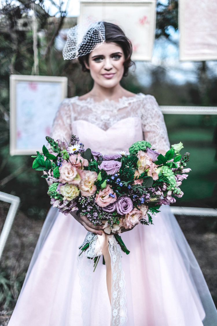 Heart Bouquet Flowers Bride Bridal Retro Fun 1950s Pastel Wedding Ideas http://www.bernipalumbo.com/