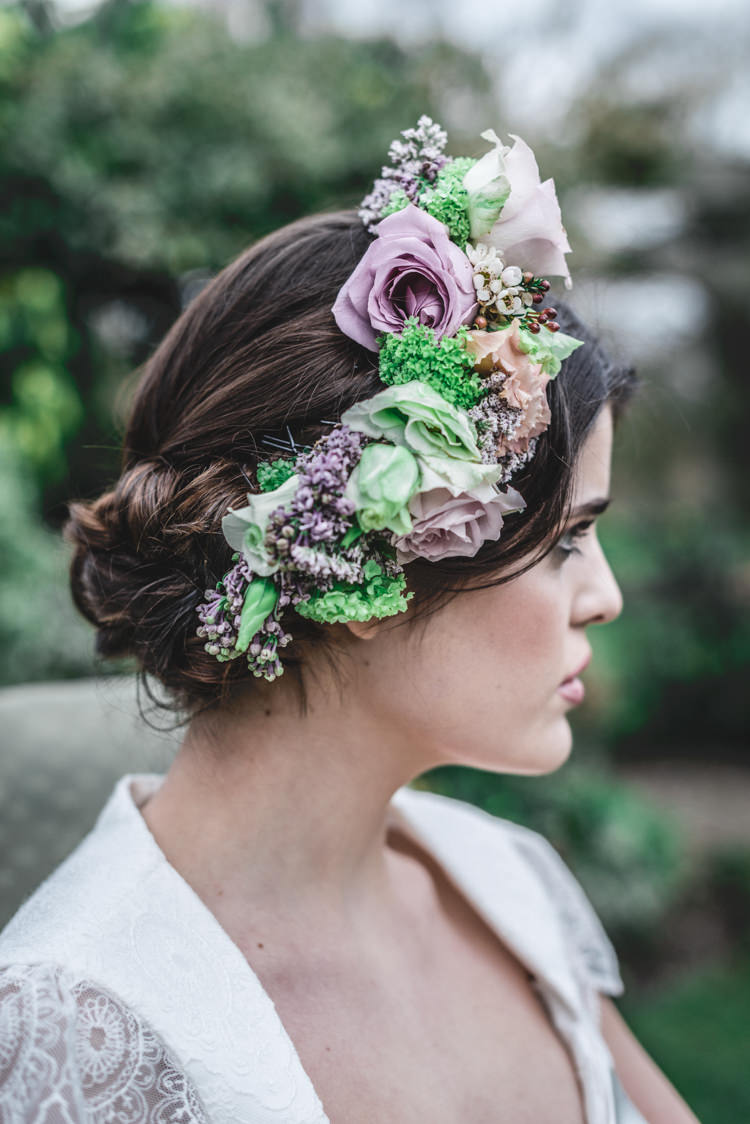 Flowers Hair Pink Green Crown Headdress Bride Bridal Fun 1950s Pastel Wedding Ideas http://www.bernipalumbo.com/