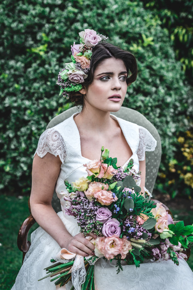 Fun 1950s Pastel Wedding Ideas http://www.bernipalumbo.com/