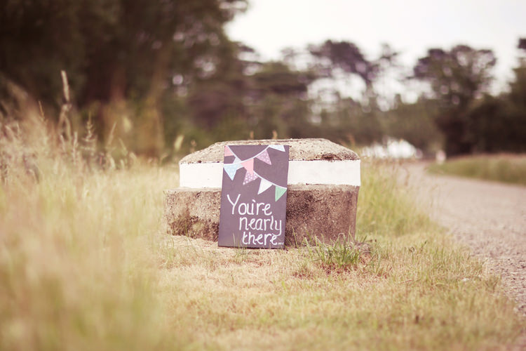 Chalk Black Board Sign Welcome Mismatched Fairground Woodland Wedding http://www.rebeccaweddingphotography.co.uk/