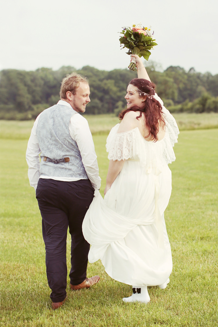 Mismatched Fairground Woodland Wedding http://www.rebeccaweddingphotography.co.uk/