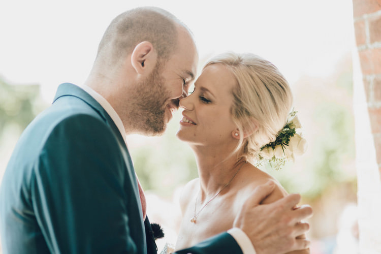 Summertime Pastel English Country Garden Wedding http://alipaul.com/