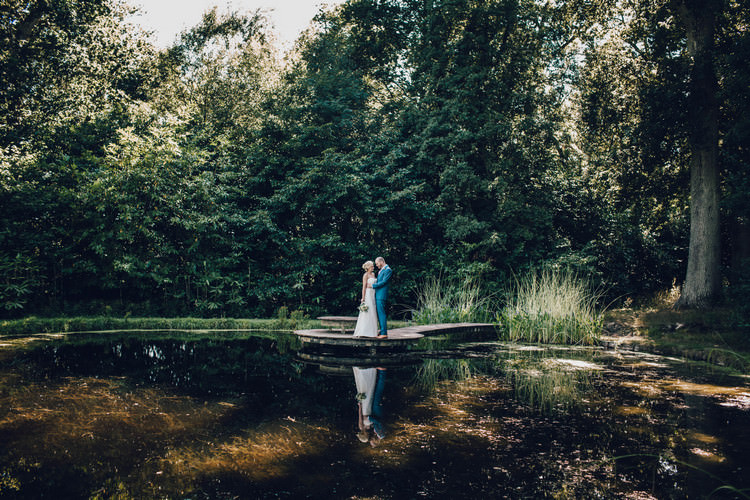 Summertime Pastel English Country Garden Wedding http://alipaul.com/