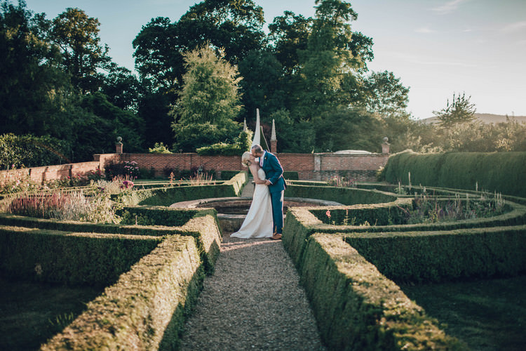 Summertime Pastel English Country Garden Wedding http://alipaul.com/