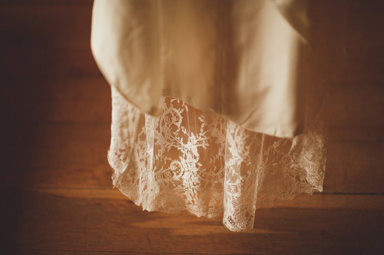 Pretty Summery Yellow Barn Wedding http://www.mattpenberthy.com/