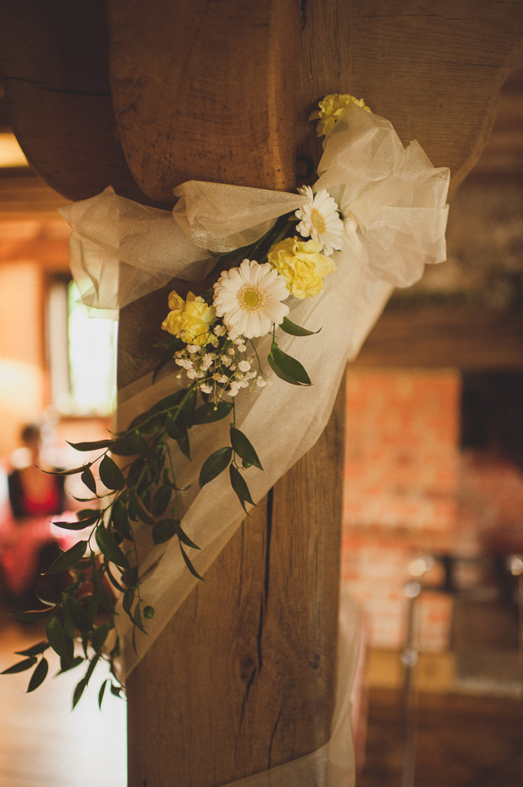 Pretty Summery Yellow Barn Wedding http://www.mattpenberthy.com/