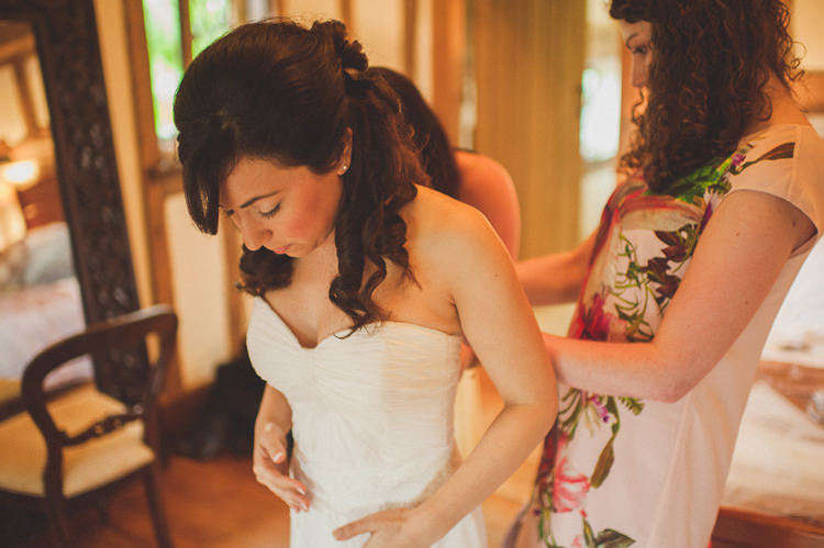 Pretty Summery Yellow Barn Wedding http://www.mattpenberthy.com/