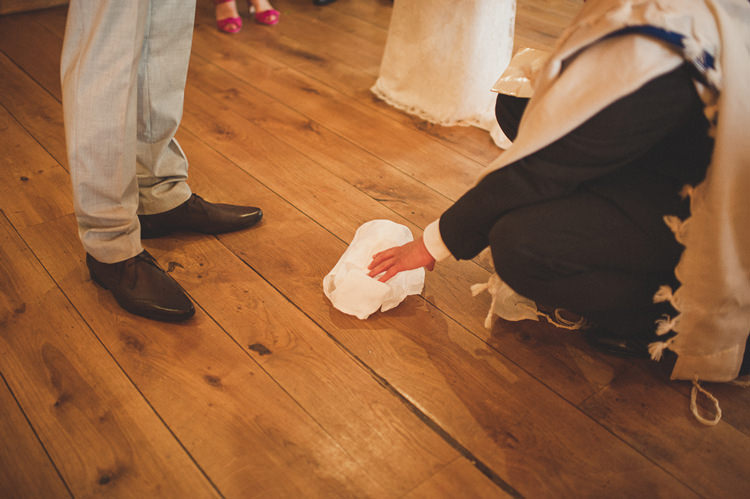 Pretty Summery Yellow Barn Wedding http://www.mattpenberthy.com/