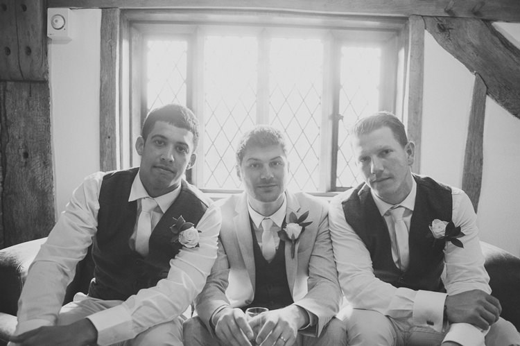 Pretty Summery Yellow Barn Wedding http://www.mattpenberthy.com/