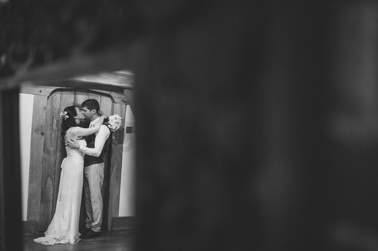 Pretty Summery Yellow Barn Wedding http://www.mattpenberthy.com/