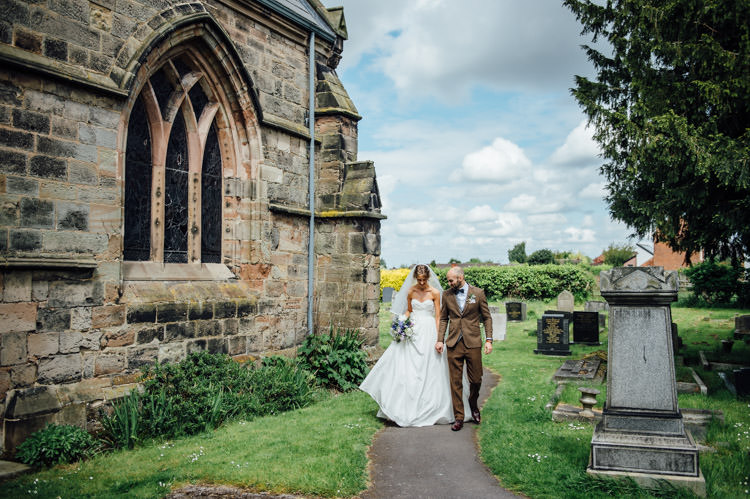 Natural Mismatched Home Made Wedding http://www.mattbrownphotography.co.uk/