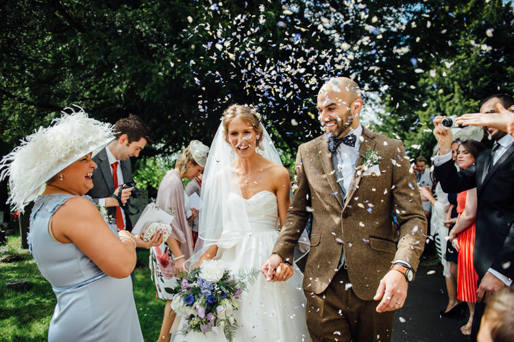 Confetti Throw Natural Mismatched Home Made Wedding http://www.mattbrownphotography.co.uk/