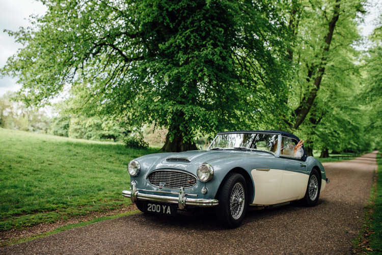 Natural Mismatched Home Made Wedding http://www.mattbrownphotography.co.uk/