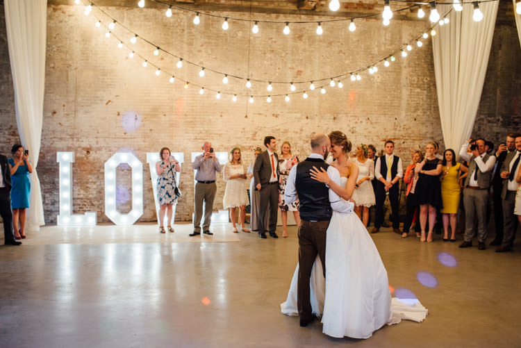 Natural Mismatched Home Made Wedding http://www.mattbrownphotography.co.uk/