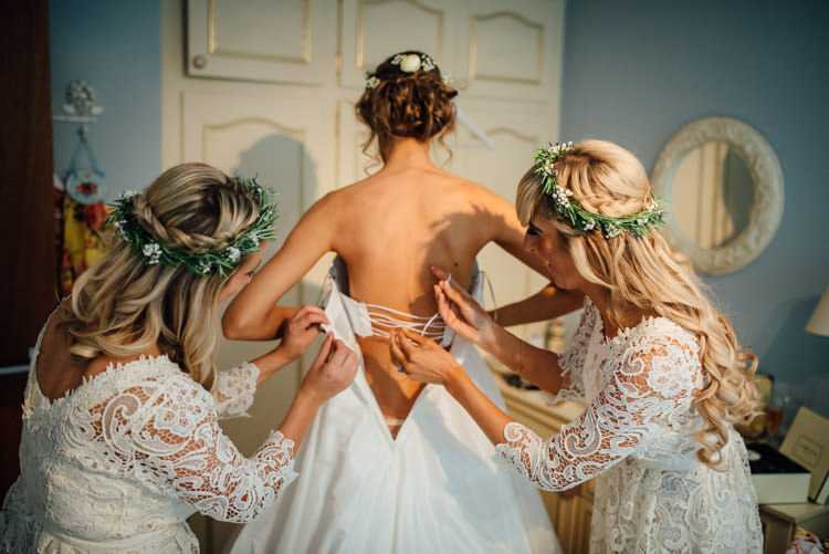 Natural Mismatched Home Made Wedding http://www.mattbrownphotography.co.uk/