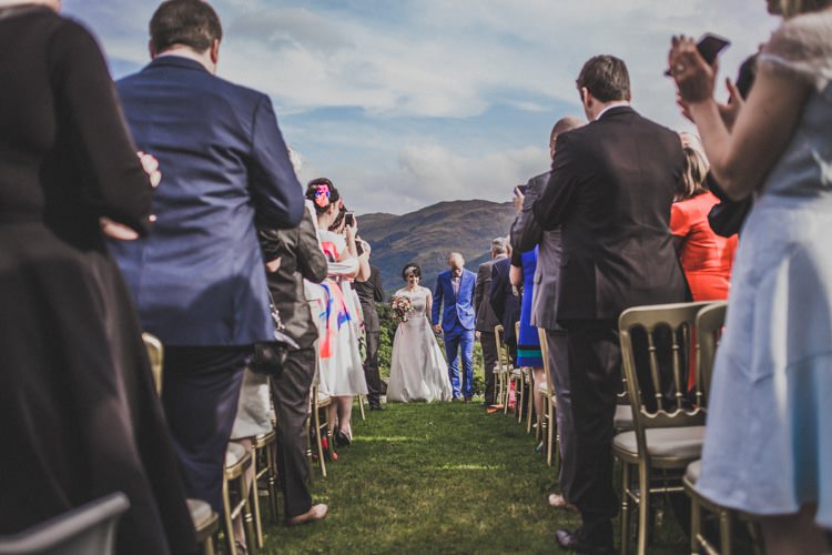 Natural Beautiful Autumn Outdoor Wedding http://www.johnelphinstonestirling.com/