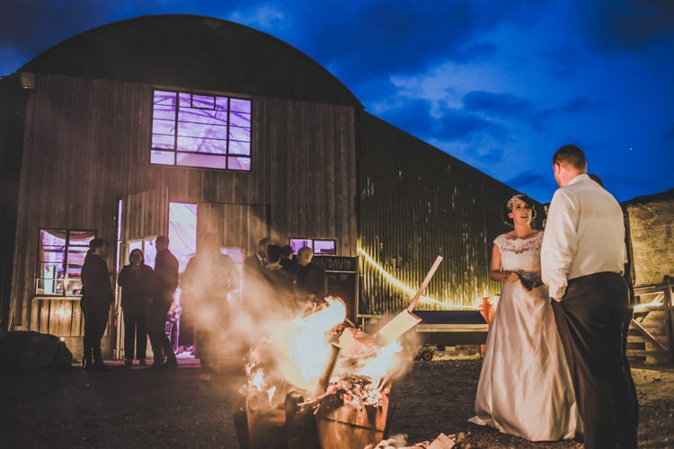 Natural Beautiful Autumn Outdoor Wedding http://www.johnelphinstonestirling.com/