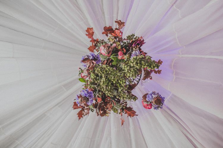 Natural Beautiful Autumn Outdoor Wedding http://www.johnelphinstonestirling.com/