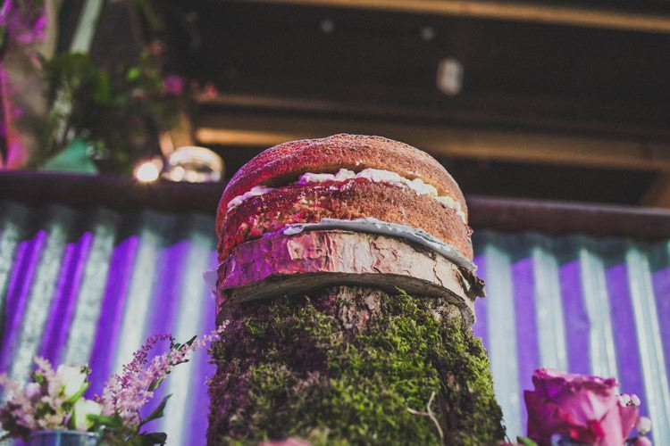 Natural Beautiful Autumn Outdoor Wedding http://www.johnelphinstonestirling.com/