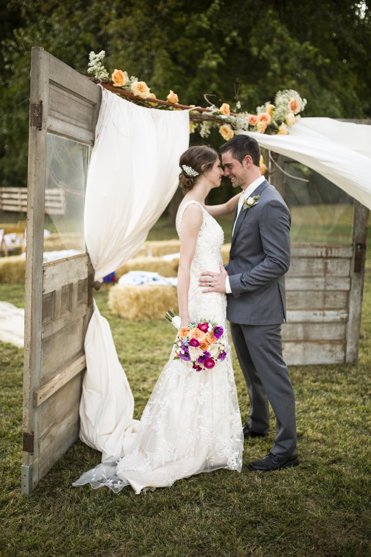 Country Farm Barn Wedding Ohio http://www.caseyclarkphotography.net/ 