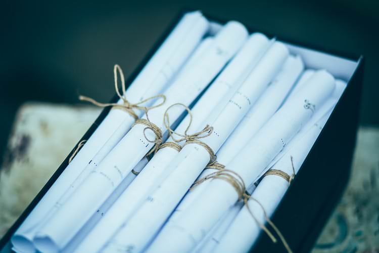 Rustic Relaxed Country House Wedding http://www.faircloughphotography.co.uk/