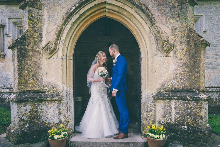 Blush Pink Rose Gold Barn Wedding http://www.robtarren.co.uk/