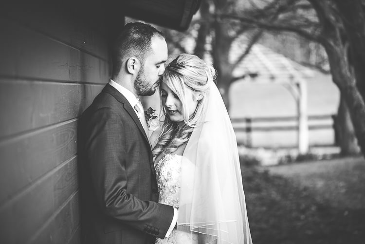 Blush Pink Rose Gold Barn Wedding http://www.robtarren.co.uk/