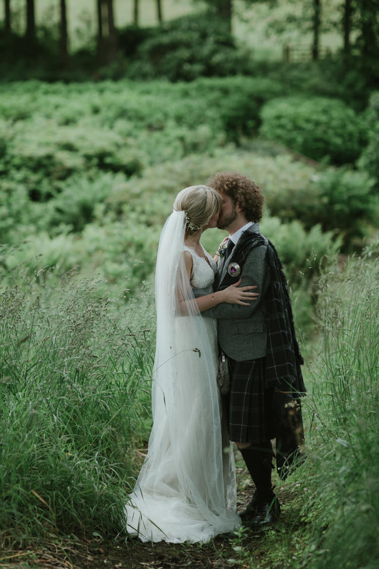 Pastel Summer Marquee Country Estate Wedding http://www.rooftopmosaic.com/