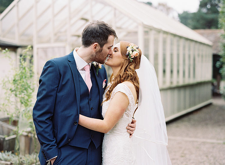Pretty Floral Wonderland DIY Wedding http://www.victoriaphippsphotography.co.uk/