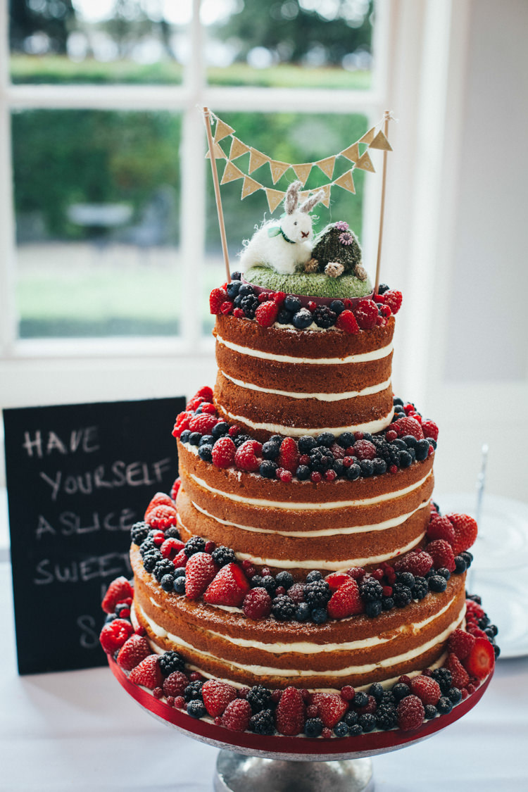 Naked Cake Layer Sponge Berries Knitted Topper Bunting Ethereal Forest Eclectic Fairytale Wedding http://www.caseyavenue.co.uk/