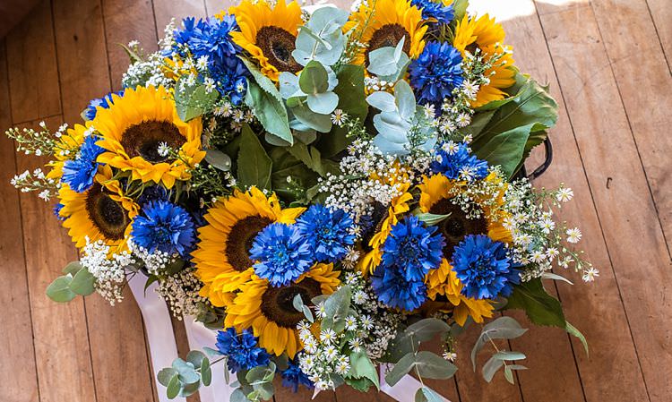 Sunflowers Outdoor Festival Summer Wedding http://lighteningphotography.co.uk/