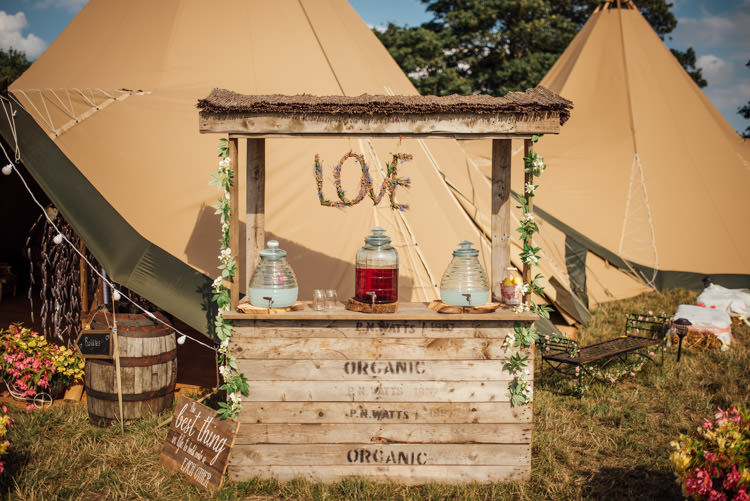Wooden DIY Bar Quirky Rustic Hand Made Tipi Wedding http://www.mattbrownphotography.co.uk/