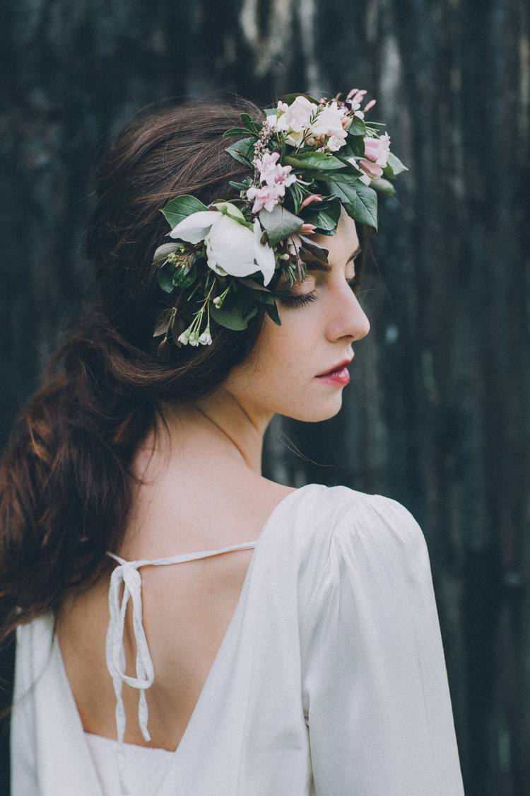Bride Bridal Hair Style Flowers Crown Headdress Soft Natural Woodland Wedding Ideas http://www.matthoranphotography.com/