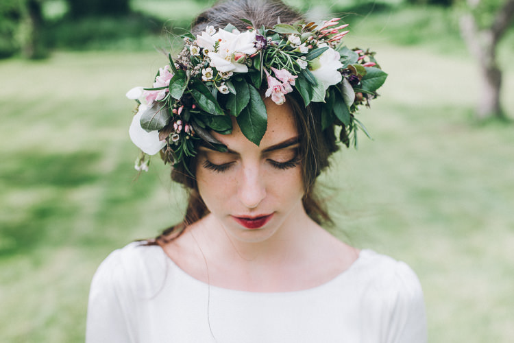 Soft Natural Woodland Wedding Ideas http://www.matthoranphotography.com/